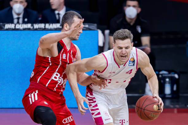 与此同时 与此同时